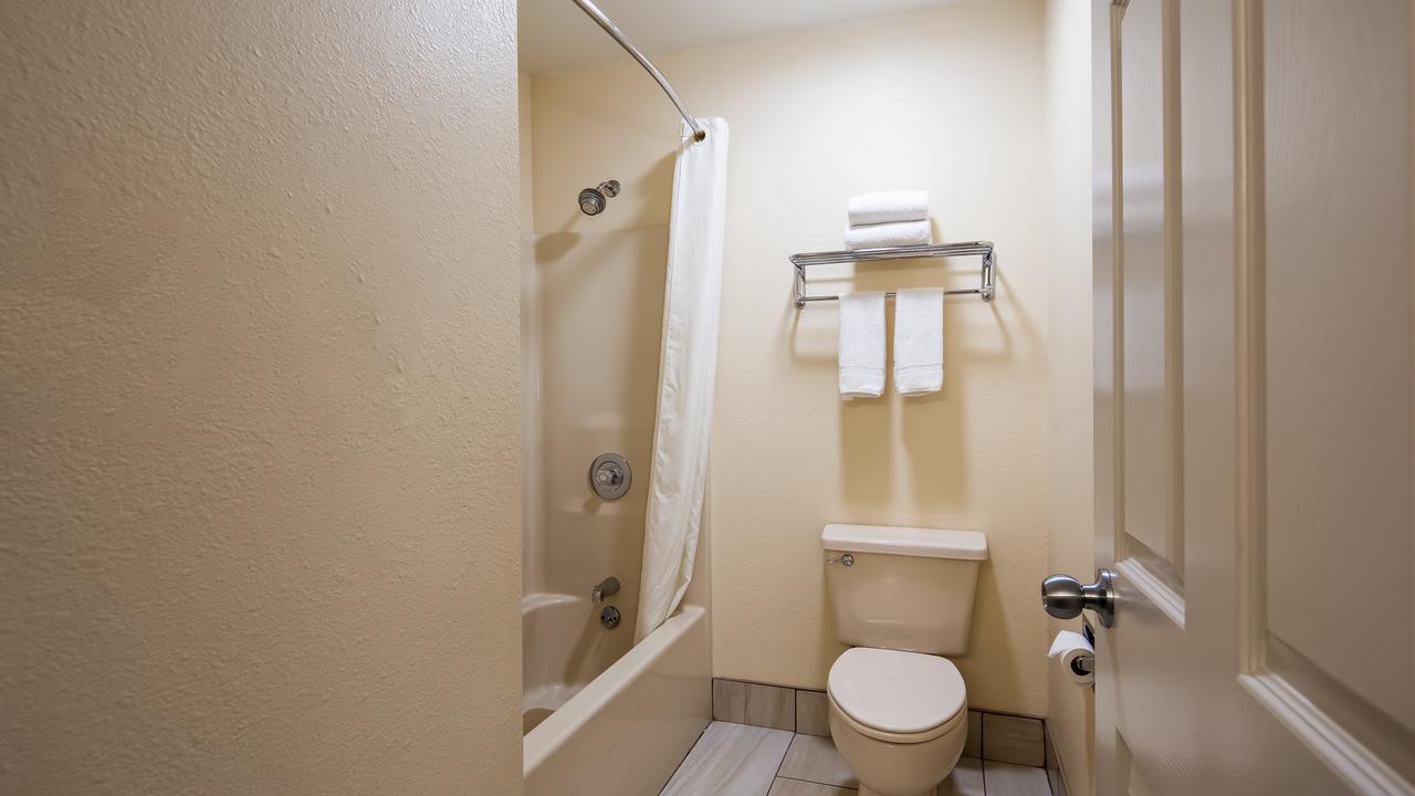 Best Western Parkside Inn - thumb 8