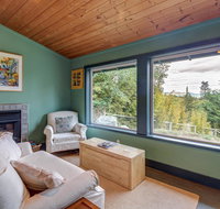 28 Lopez Sound - Orlando Tourists