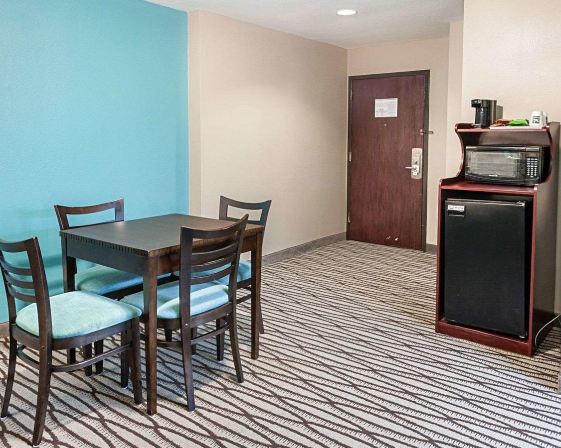 Quality Suites Sulphur - thumb 35