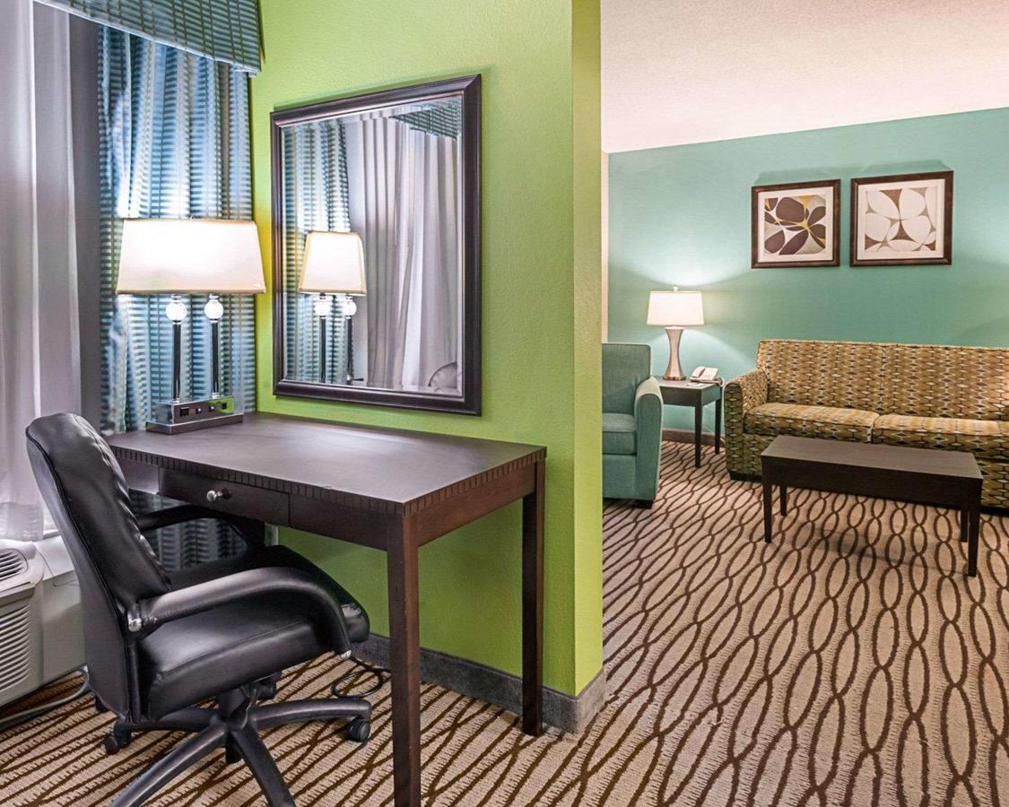 Quality Suites Sulphur - thumb 2