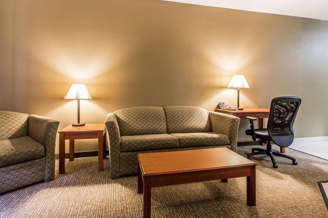 Quality Suites New Iberia - thumb 2