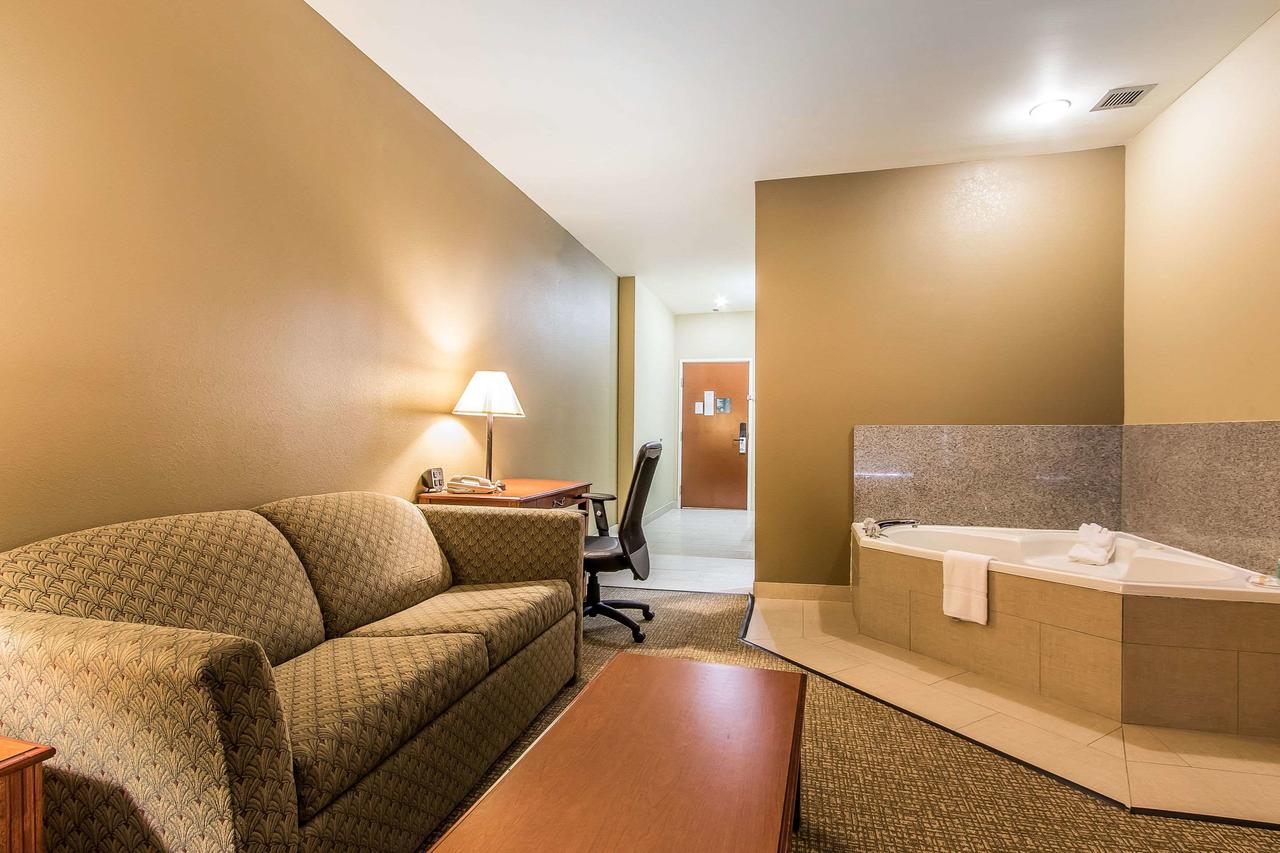 Quality Suites New Iberia - thumb 24