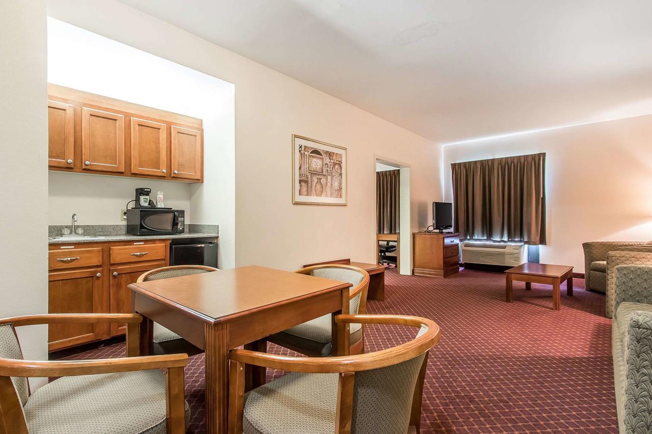 Quality Suites New Iberia - thumb 21