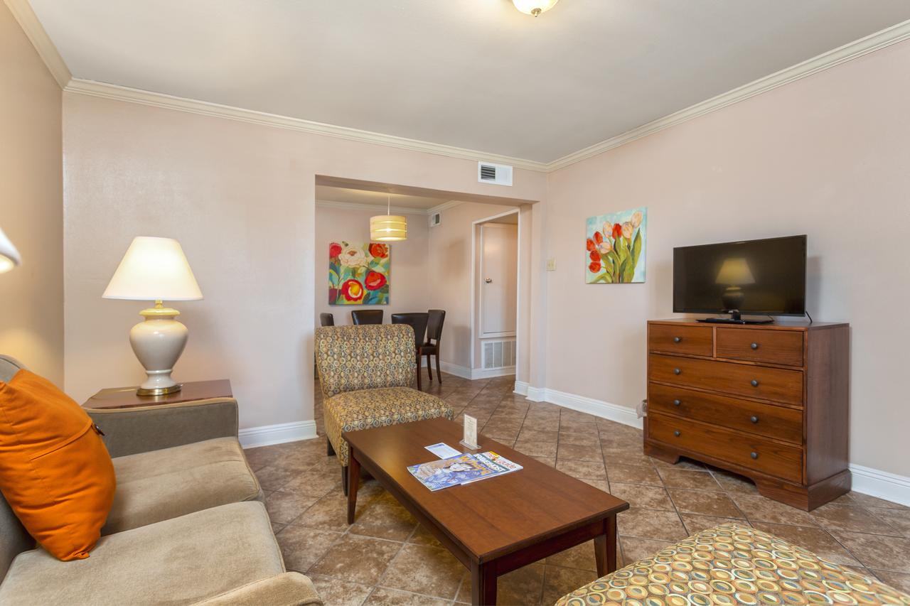 French Quarter Suites Hotel - thumb 17