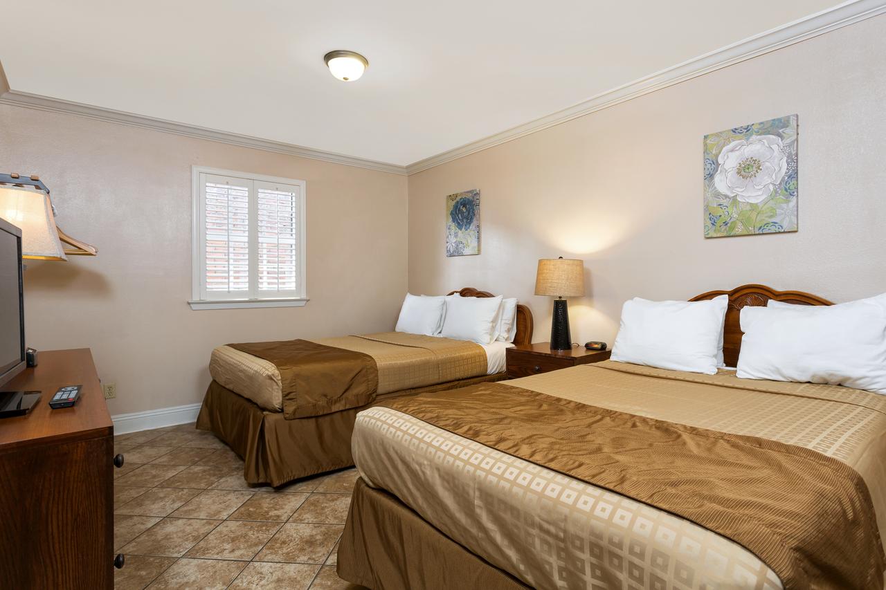 French Quarter Suites Hotel - thumb 7