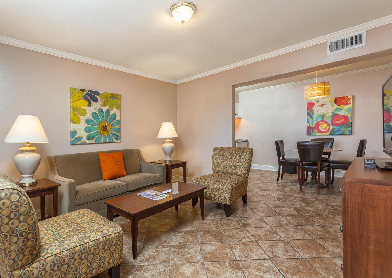 French Quarter Suites Hotel - thumb 18