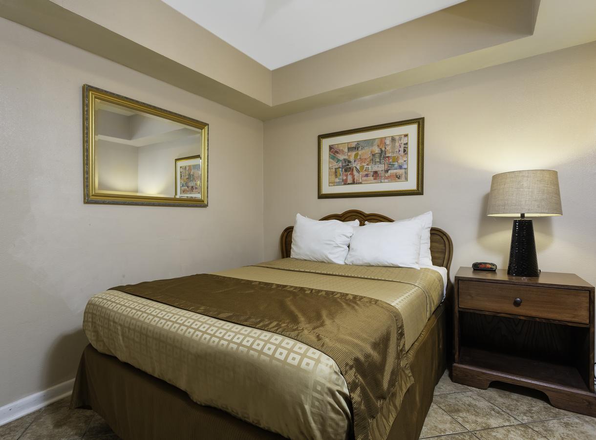 French Quarter Suites Hotel - thumb 3