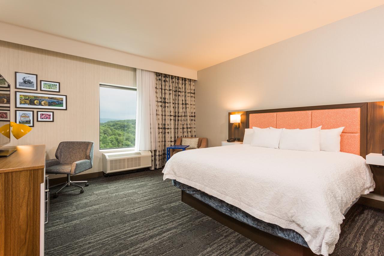 Hampton Inn Cumberland - thumb 25