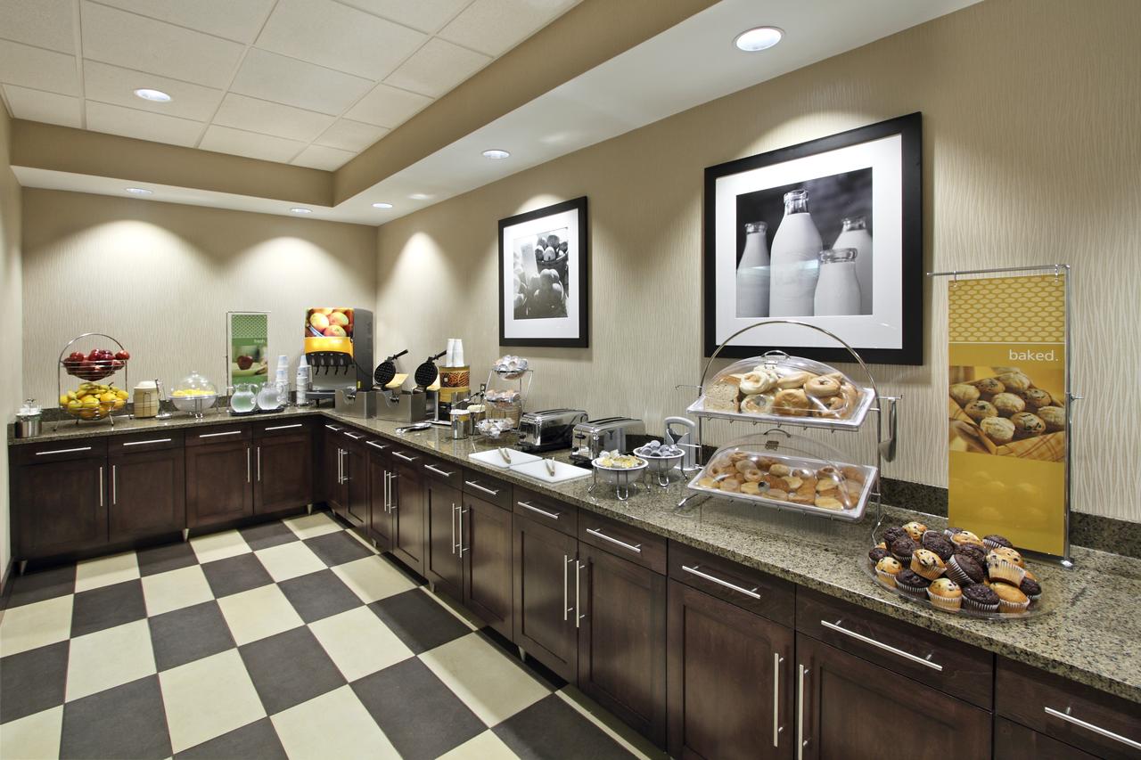 Hampton Inn Hagerstown - thumb 25