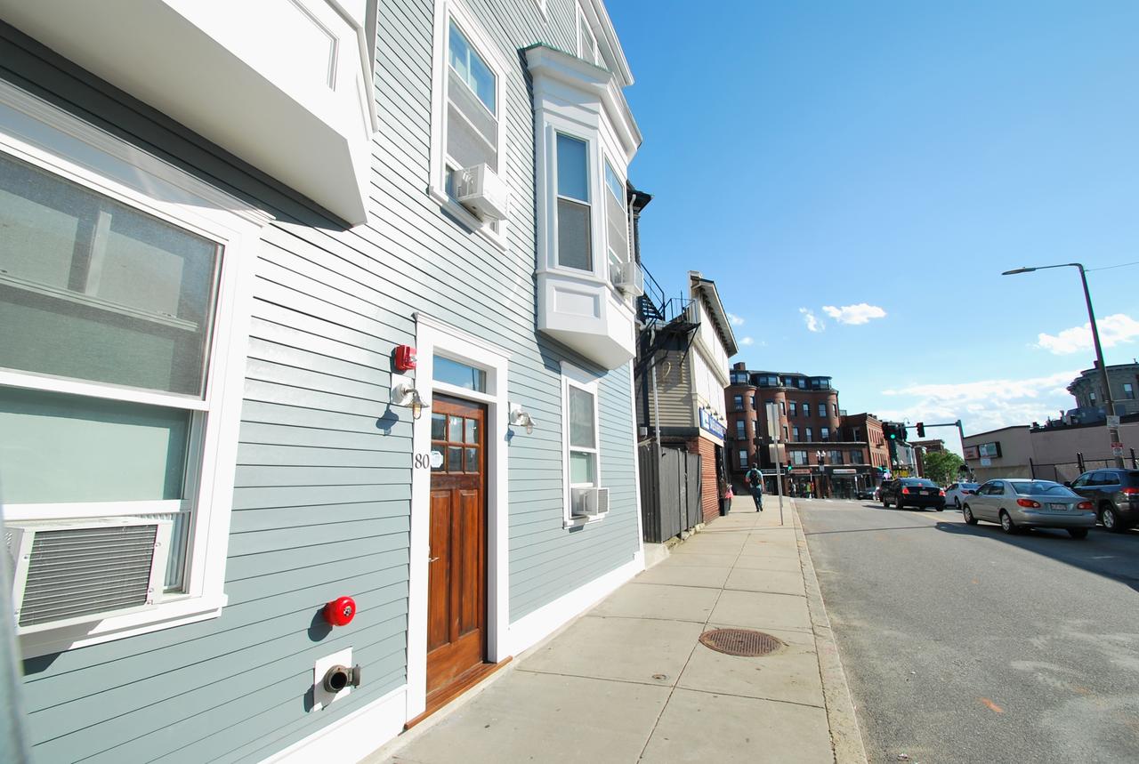 Quarters On DOT By Short Term Rentals Boston - thumb 0
