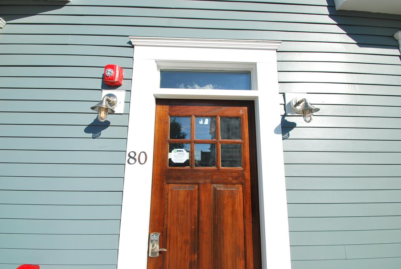 Quarters On DOT By Short Term Rentals Boston - thumb 2