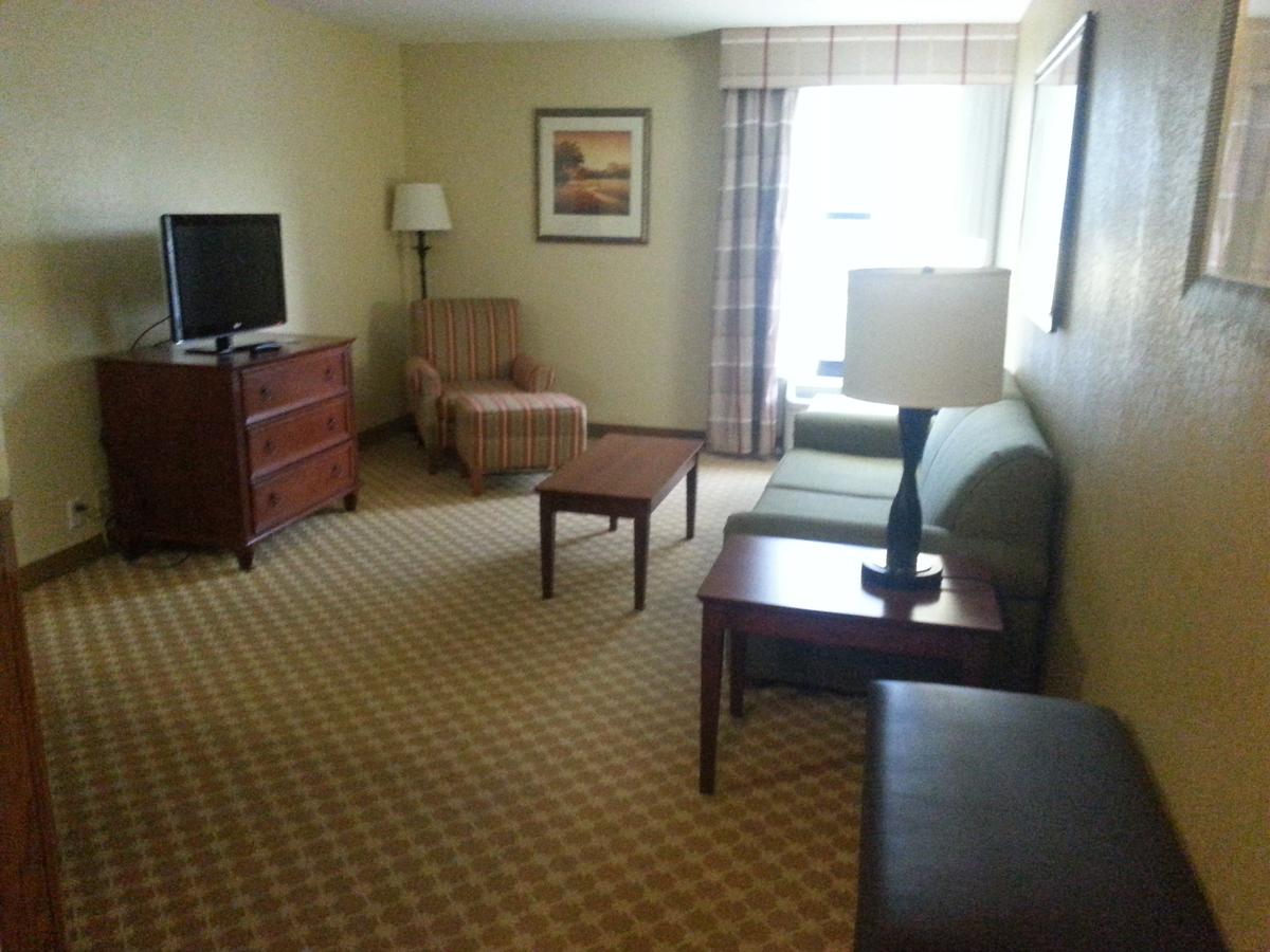 Country Inn & Suites By Radisson, Saginaw, MI - thumb 25