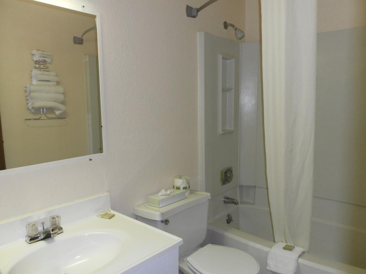 Super 8 By Wyndham Saginaw - thumb 35