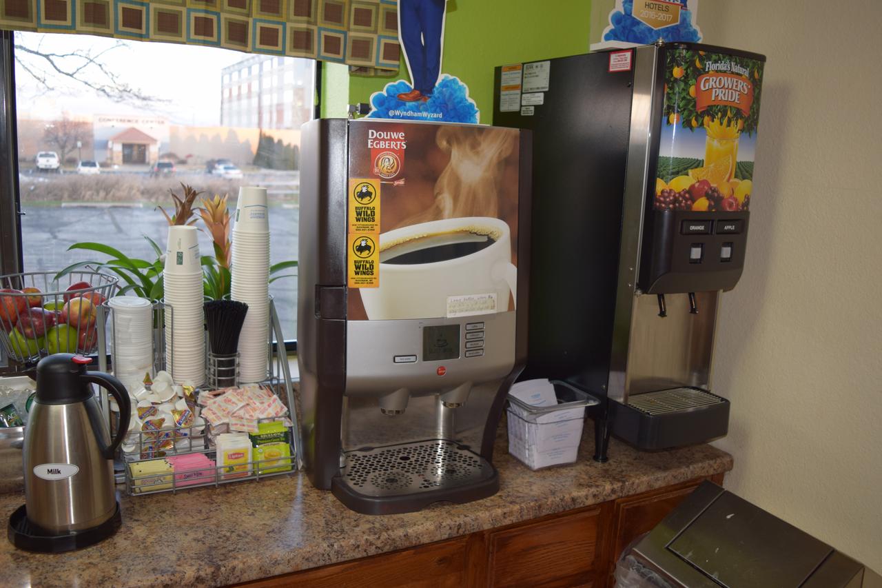 Super 8 By Wyndham Saginaw - thumb 11