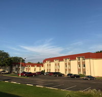Ramada by Wyndham Albert Lea - Orlando Tourists