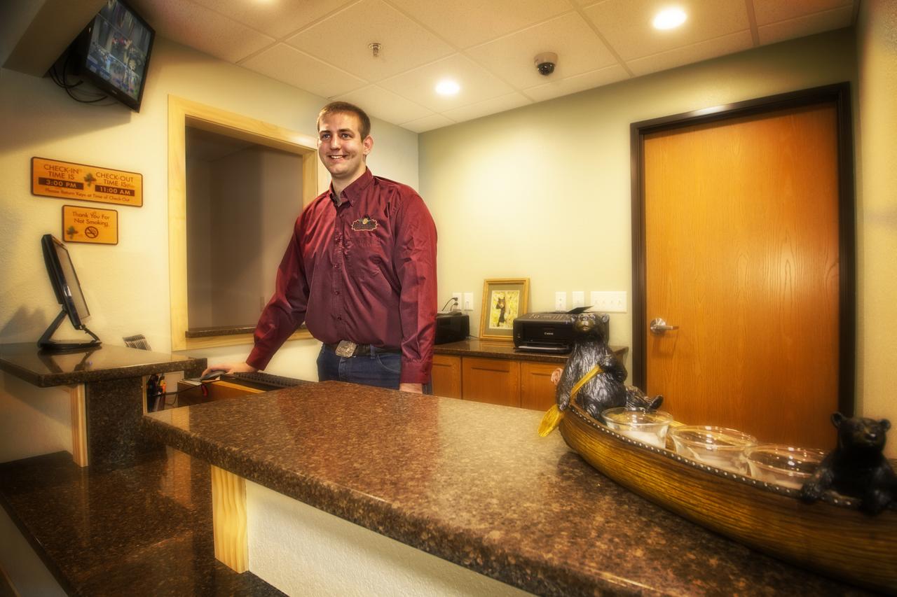 Junction Inn Suites & Conference Center - thumb 6