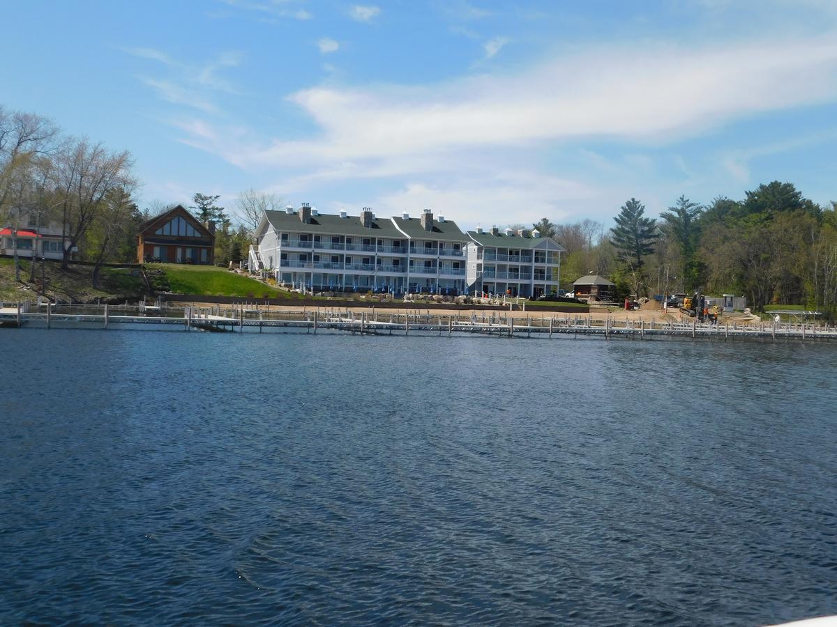 Quarterdeck Resort - thumb 0