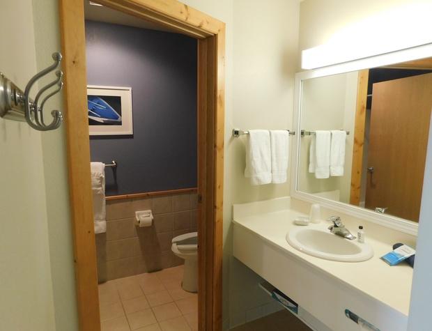 Quarterdeck Resort - thumb 3