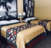 Super 8 by Wyndham Diberville Biloxi Area - Orlando Tourists