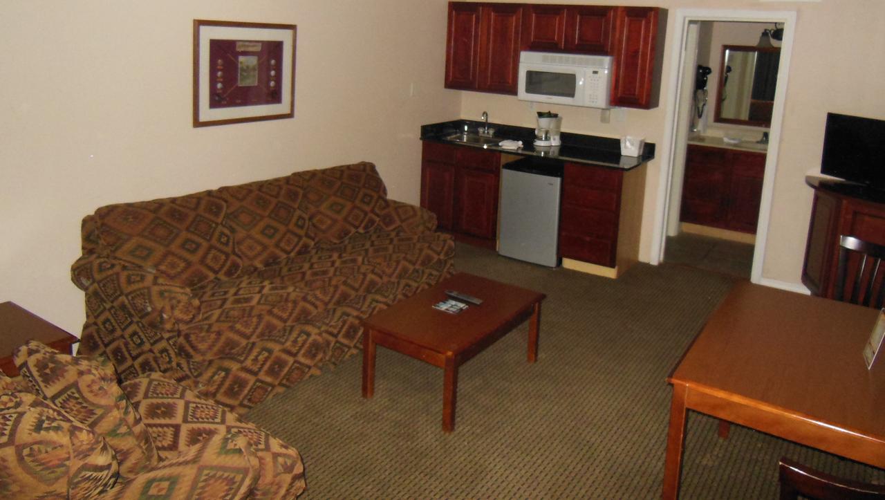 Diamondhead Inn & Suites - thumb 25