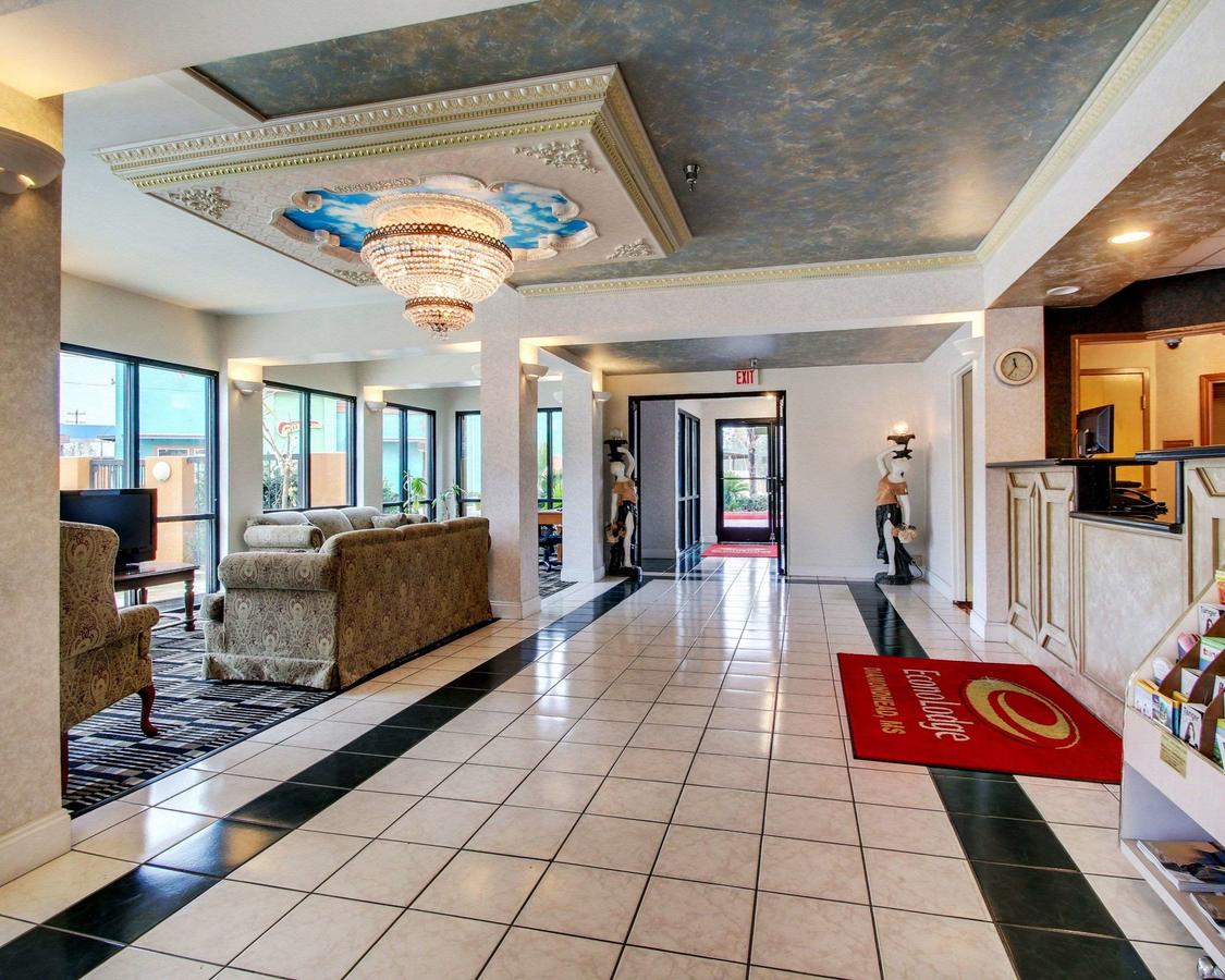 Econolodge Inn & Suites - thumb 17