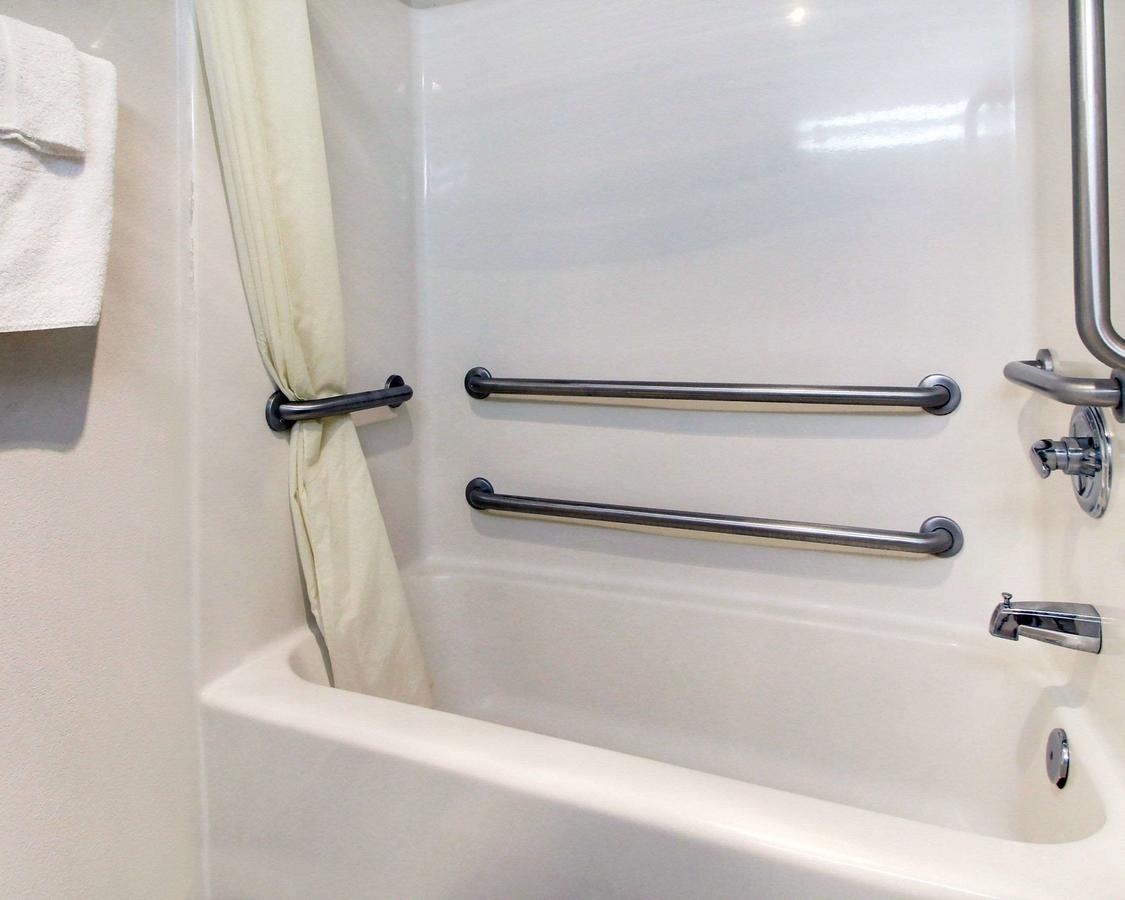 Econolodge Inn & Suites - thumb 15