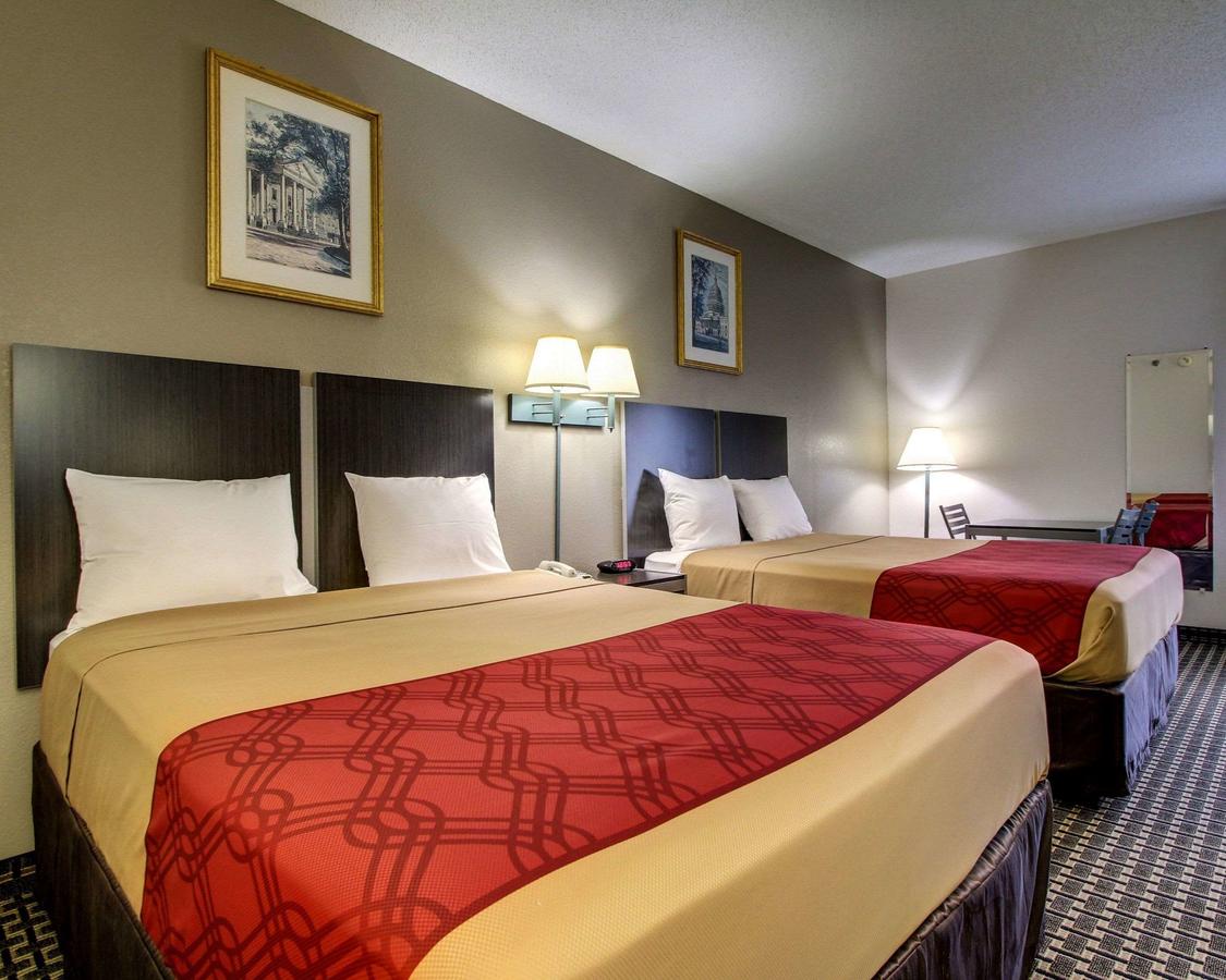 Econolodge Inn & Suites - thumb 11