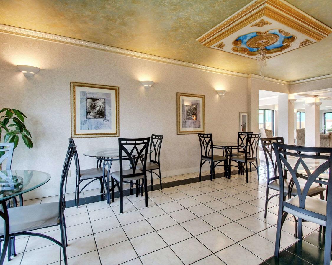 Econolodge Inn & Suites - thumb 5