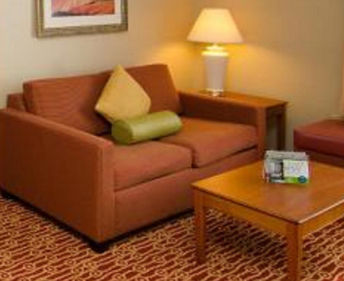 TownePlace Suites Saint Louis Fenton - thumb 2
