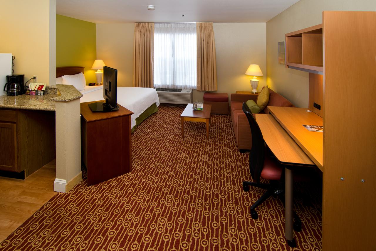TownePlace Suites Saint Louis Fenton - thumb 17
