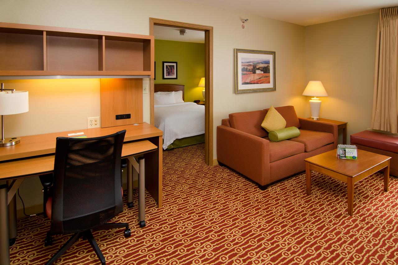TownePlace Suites Saint Louis Fenton - thumb 5