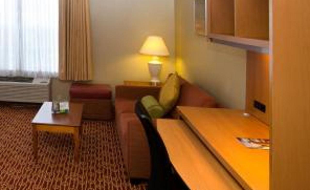 TownePlace Suites Saint Louis Fenton - thumb 14