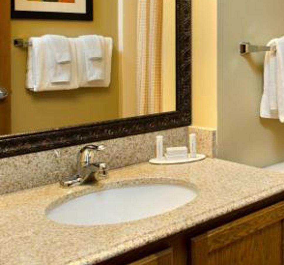 TownePlace Suites Saint Louis Fenton - thumb 13