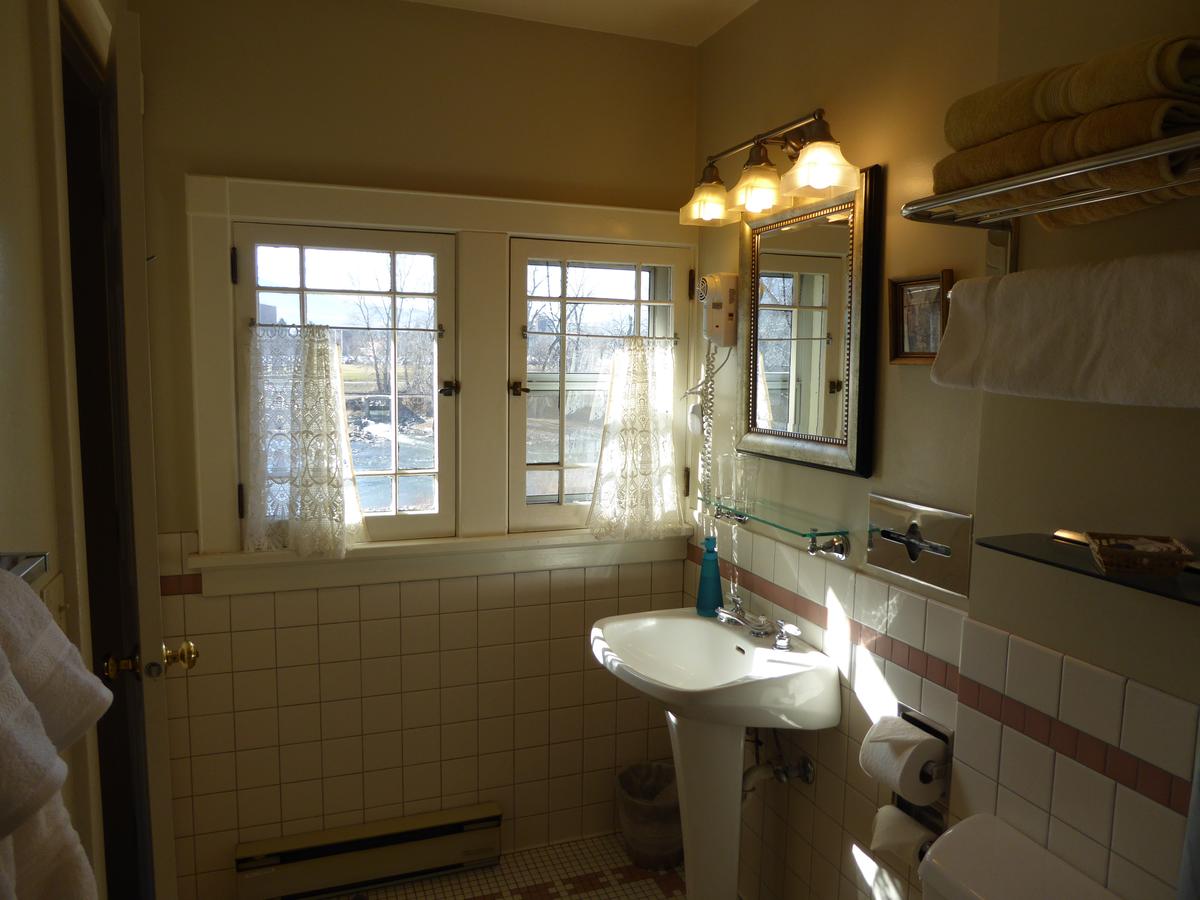Goldsmith's Bed And Breakfast - thumb 37