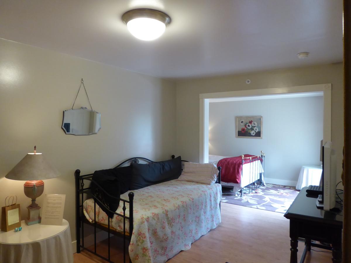 Goldsmith's Bed And Breakfast - thumb 11