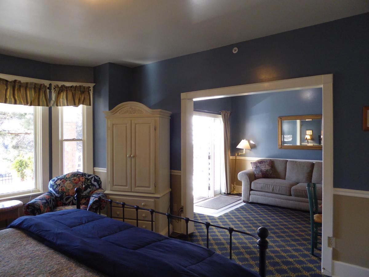Goldsmith's Bed And Breakfast - thumb 40