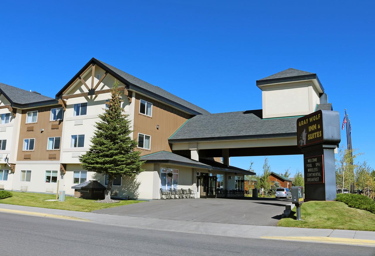 Gray Wolf Inn & Suites - thumb 11