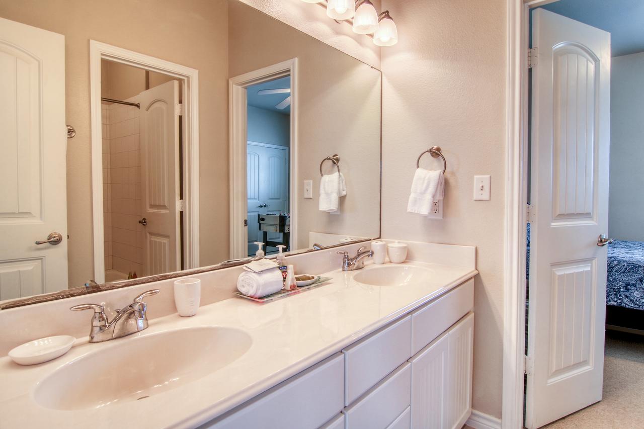 Heaven On Eleven Mc8 Condo - thumb 18