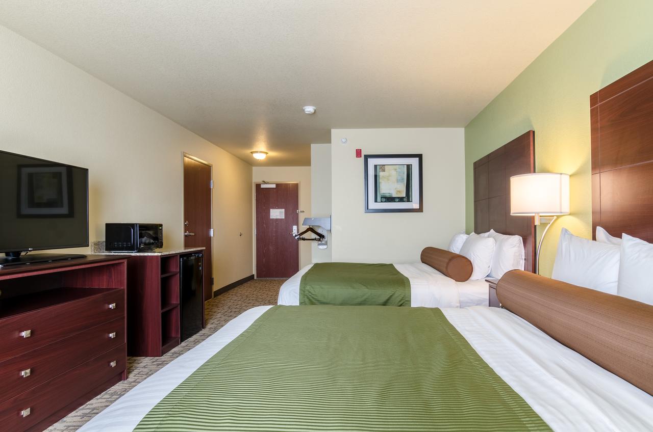 Cobblestone Hotel & Suites - McCook - thumb 24
