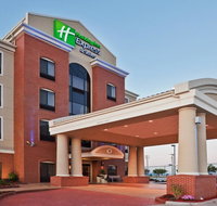 Holiday Inn Express  Suites Pahrump - Orlando Tourists