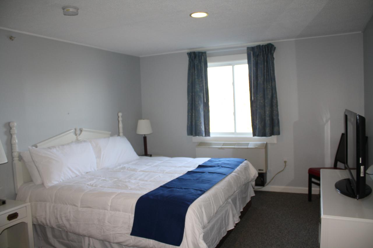 Winnisquam Lake Inn - thumb 10