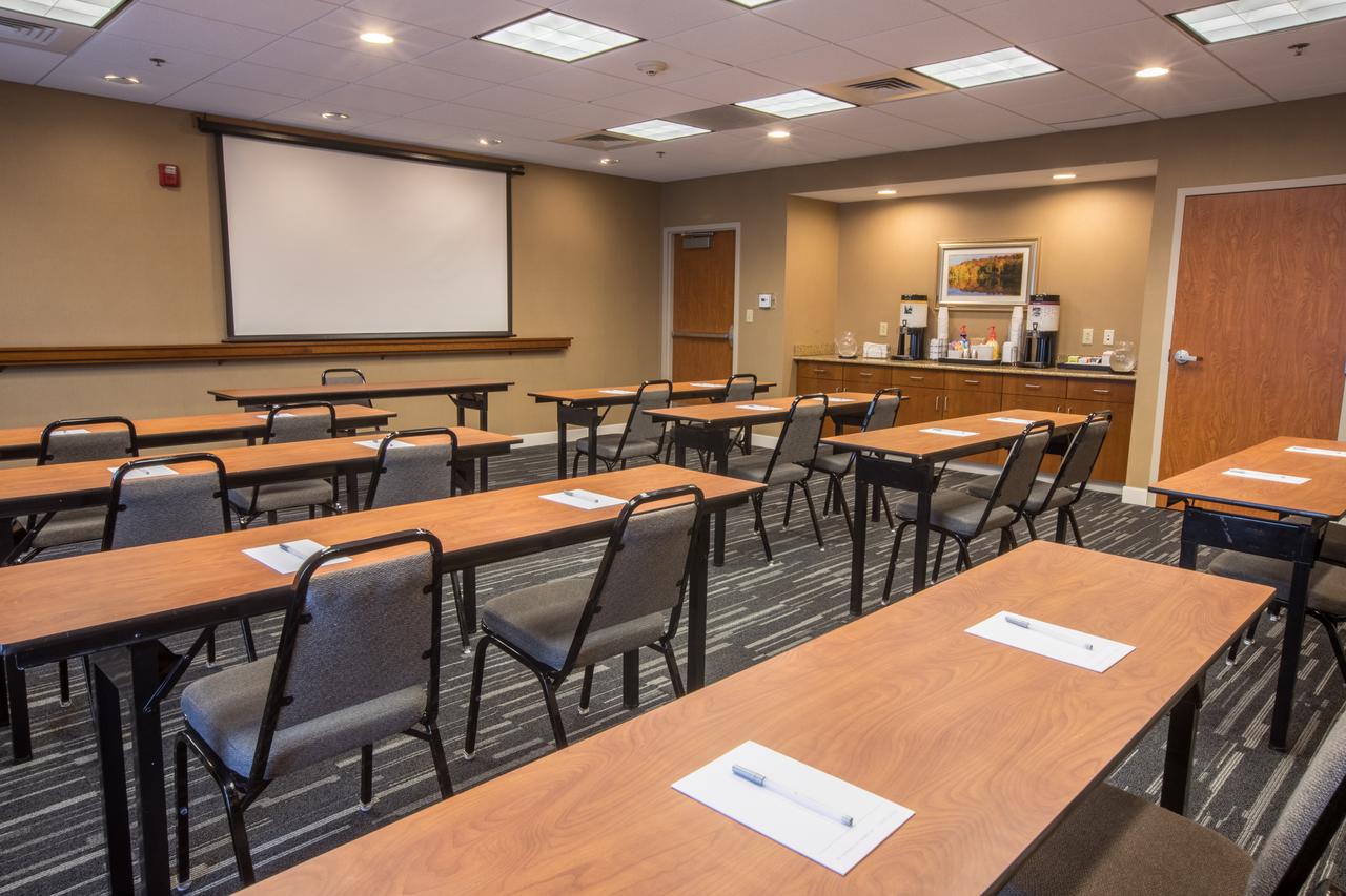Hampton Inn & Suites Tilton - thumb 1