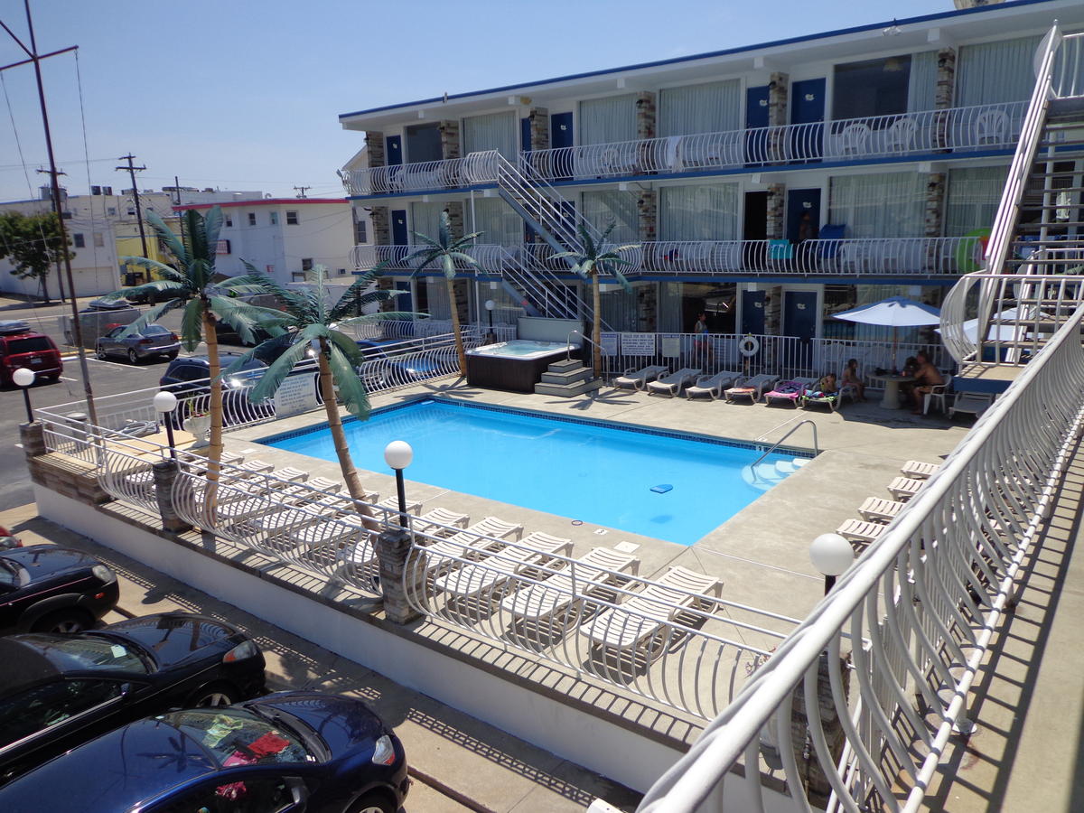 Quarterdeck Motel - thumb 0