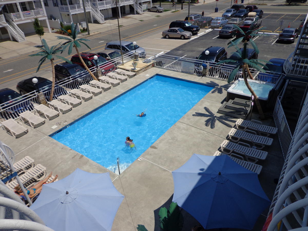 Quarterdeck Motel - thumb 2