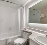 Howard Johnson by Wyndham Albuquerque Midtown - Orlando Tourists