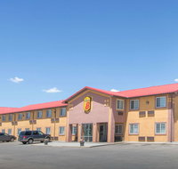 Super 8 by Wyndham Moriarty - Orlando Tourists