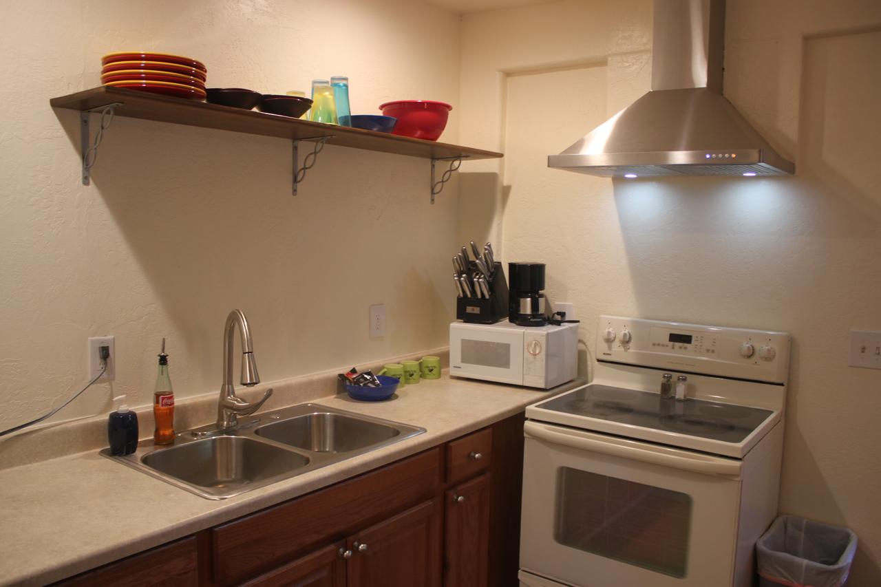 Heart Of Downtown Reserve #2 Kitchen! - thumb 0