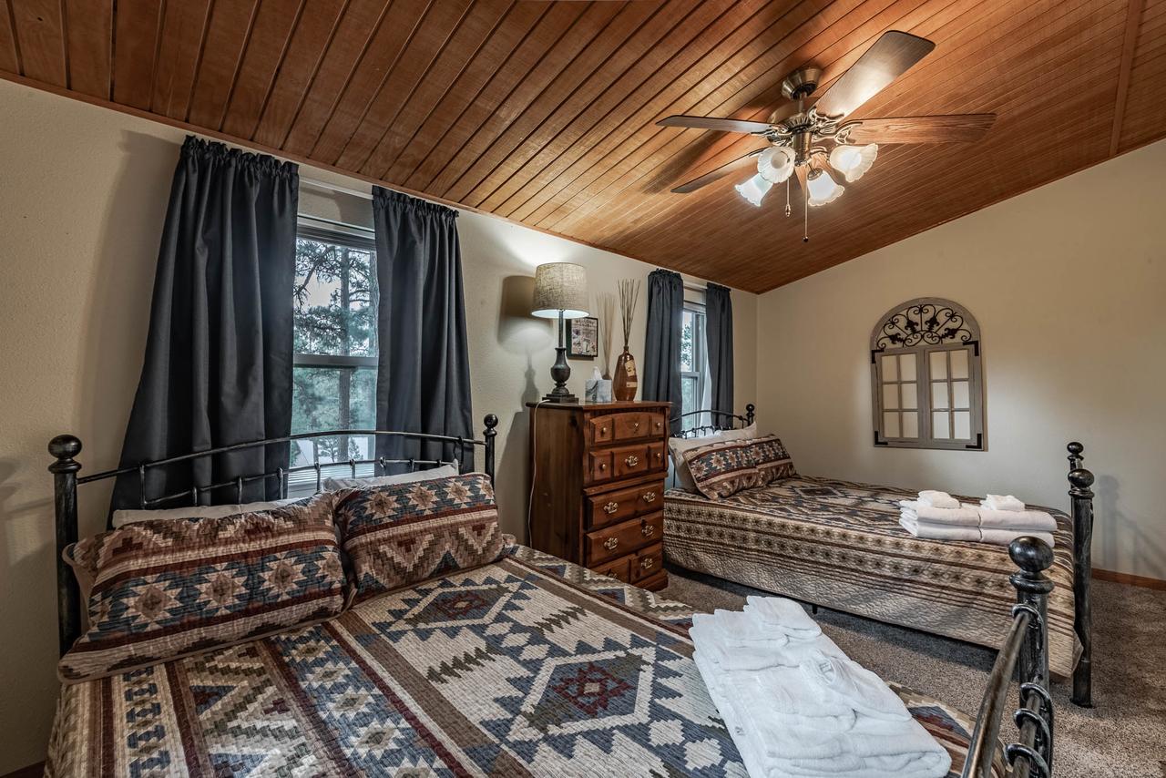 Wild Horse Retreat, 2 Bedrooms, Fireplace, WiFi, Hot Tub, Sleeps 6 - thumb 17