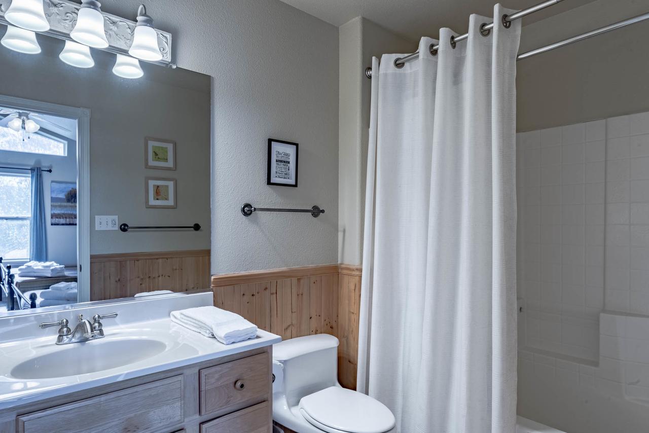 Little Creek Retreat, 4 Bedrooms, Hot Tub, Pet Friendly, Sleeps 10 - thumb 21