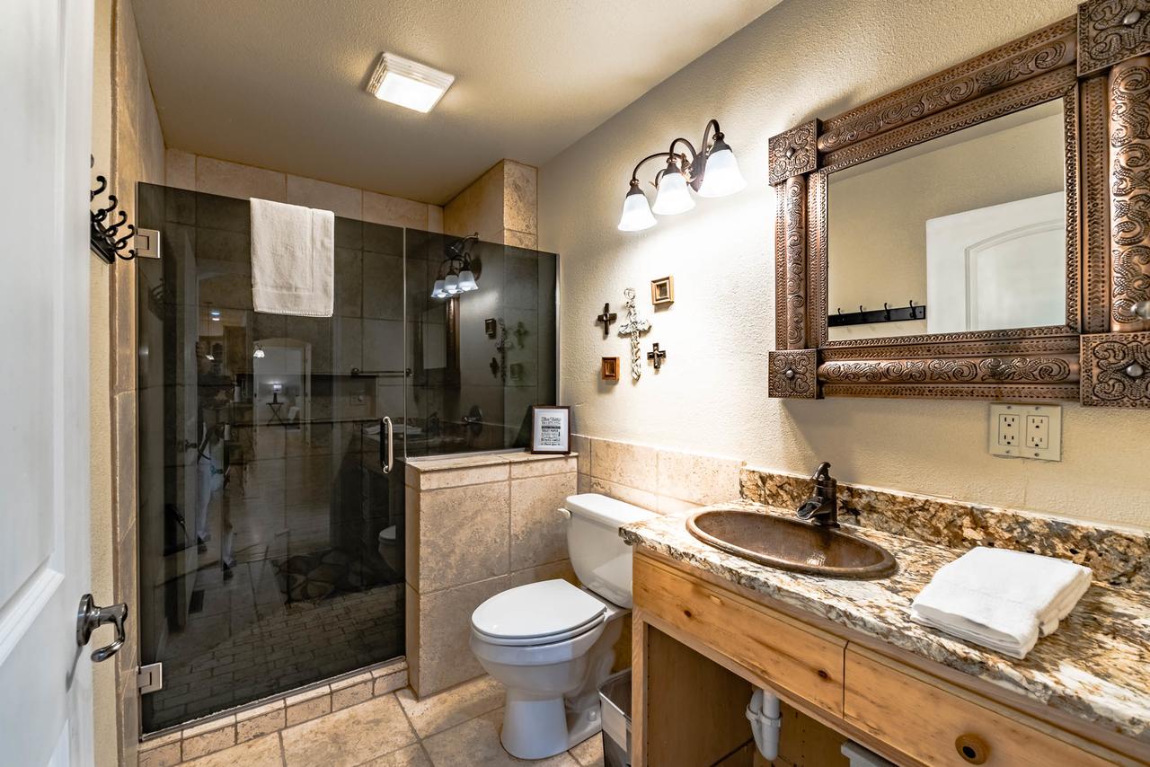 Little Creek Retreat, 4 Bedrooms, Hot Tub, Pet Friendly, Sleeps 10 - thumb 16